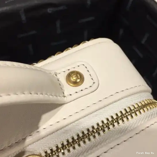 First Bag Ru CASE VANITY SMALL CHANEL LARGE 0521